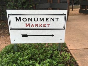 monument market